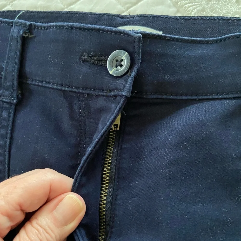 Croft & Barrow Utility Pants Tapered Leg Midrise Navy Stretch Waist Size 6 - Picture 8 of 13